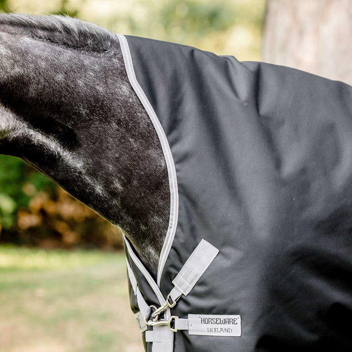 Amigo Bravo 12 Wug, 250 Gram, Black/Titanium - Jeffers - Horse Supplies > Horse Blankets & Sheets