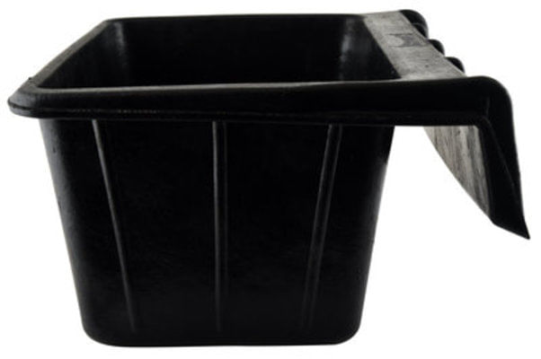 Rubber Over the Fence Feeder, 18 Quart - Jeffers - Farm & Ranch Supplies > Livestock Feeders & Waterers